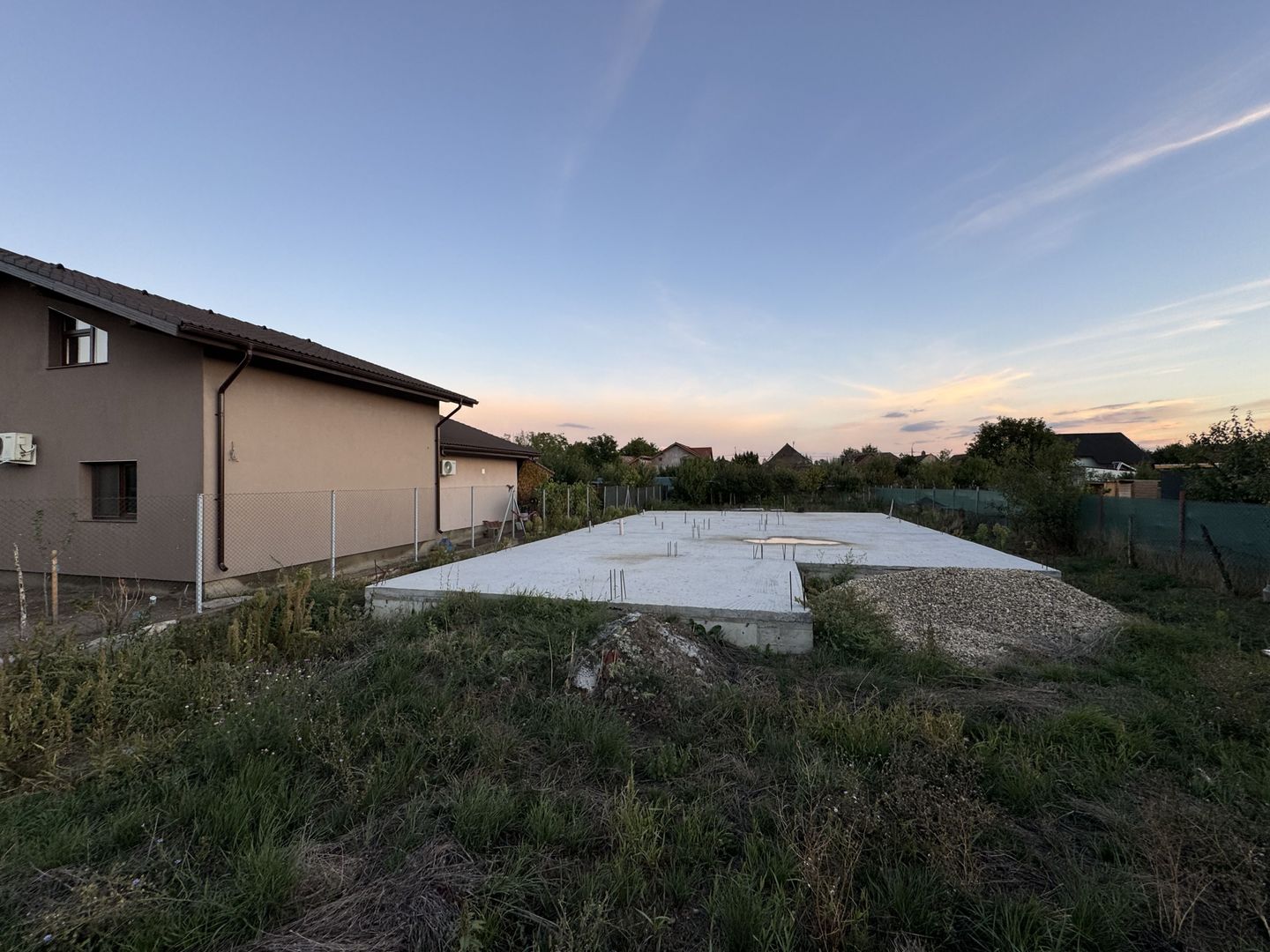 Teren Intravilan Becicherecu Mic Cu Proiect Si Autorizatie,Fundatie Finalizata - Poză 2