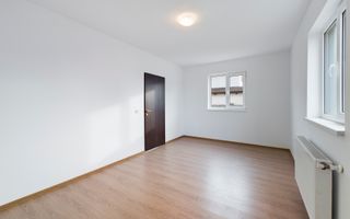 Vilă cu 3 camere la cheie în Bujac - Poză 4