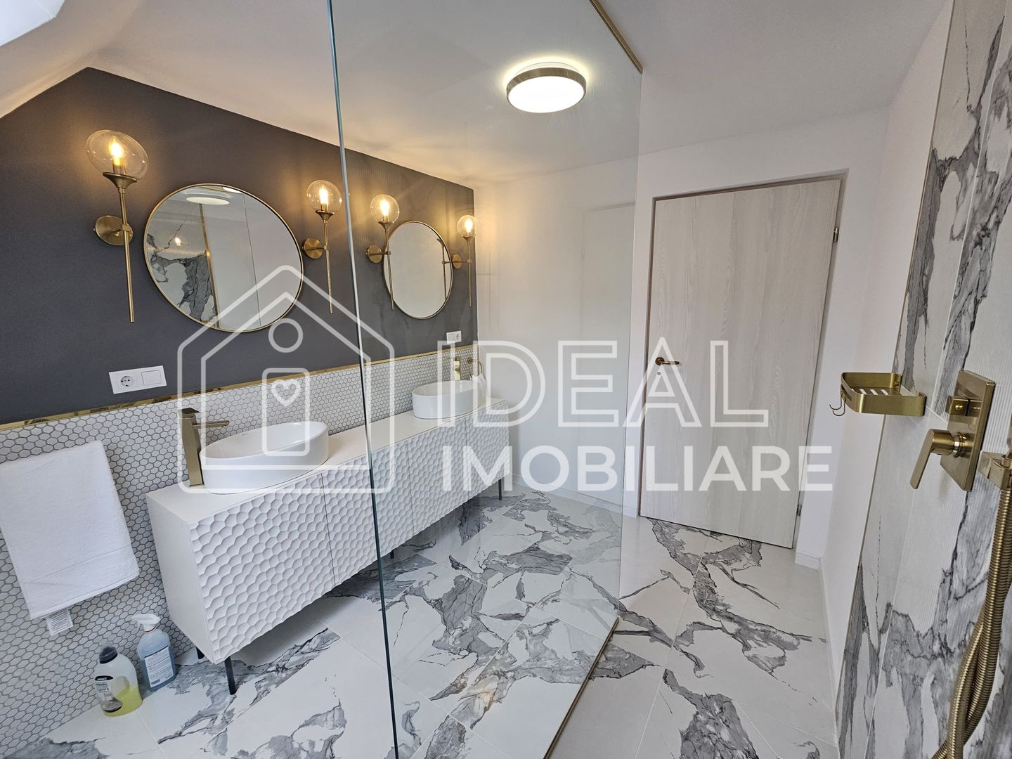 Casa Individuala cu 7 camere Mobilata si Utilata, zona Turnisor - Poză 15