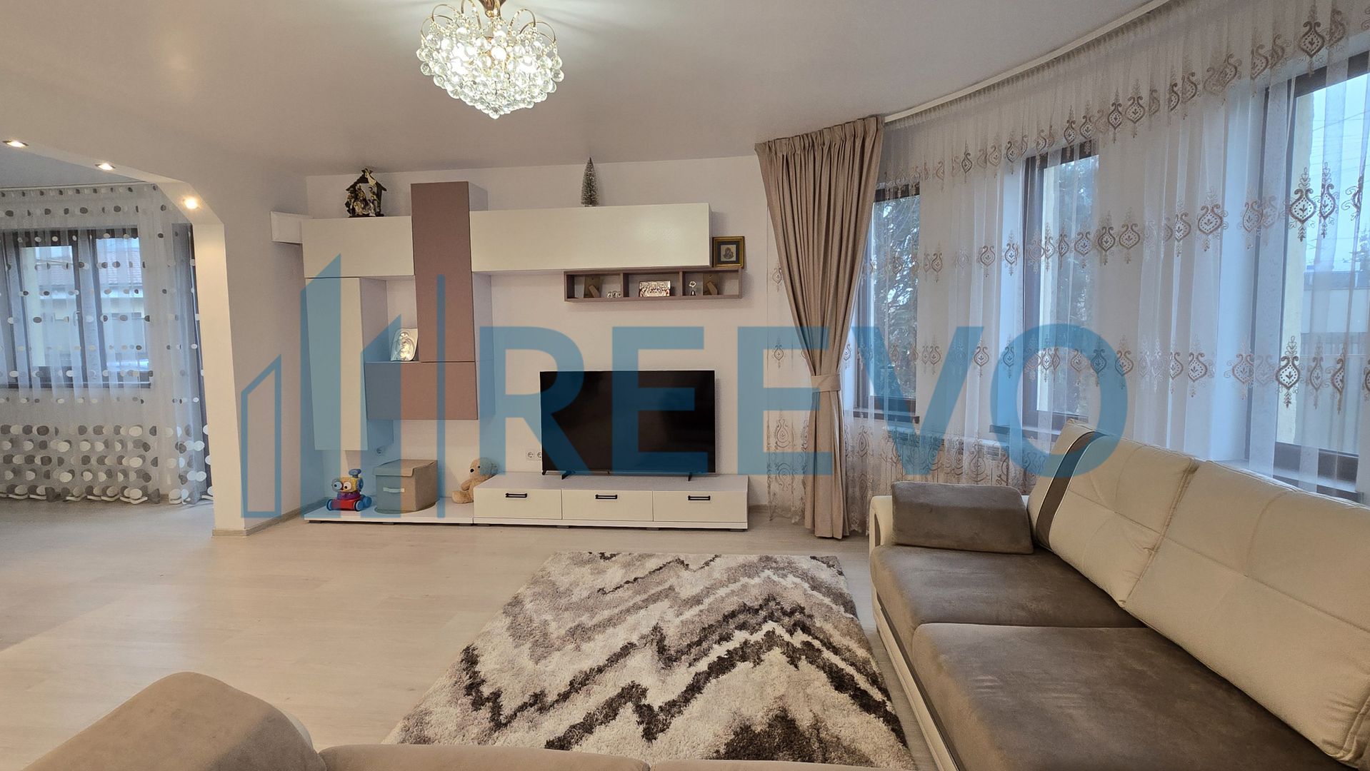 Casă de închiriat în Lilieci - Poză 6