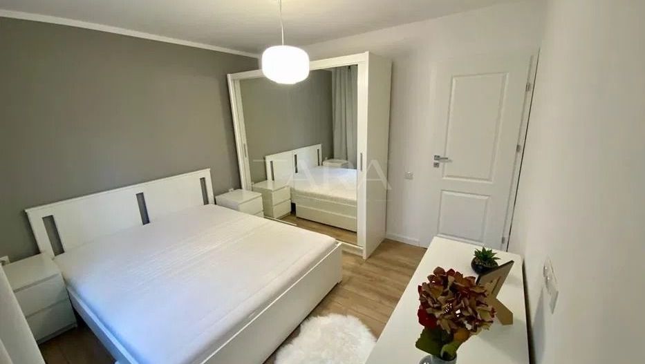 Apartament Intre Lacuri, renovat complet, mobilat, aproape de Iulius M - Poză 2