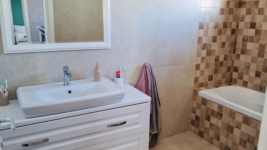 Casă P+E Complet Mobilată – Grigorescu - Poză 15