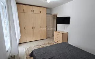 Apartament cu 2 camere ultracentral etaj 1 renovat mobilat utilat - Poză 12