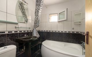 Apartament de vanzare 3 camere - Teiul Doamnei. - Poză 11
