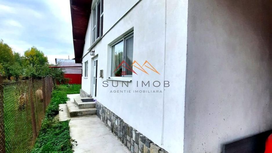 Casa P+M, 3 camere, central, teren 313 m2, zona linistita, Breaza, PH - Poză 2