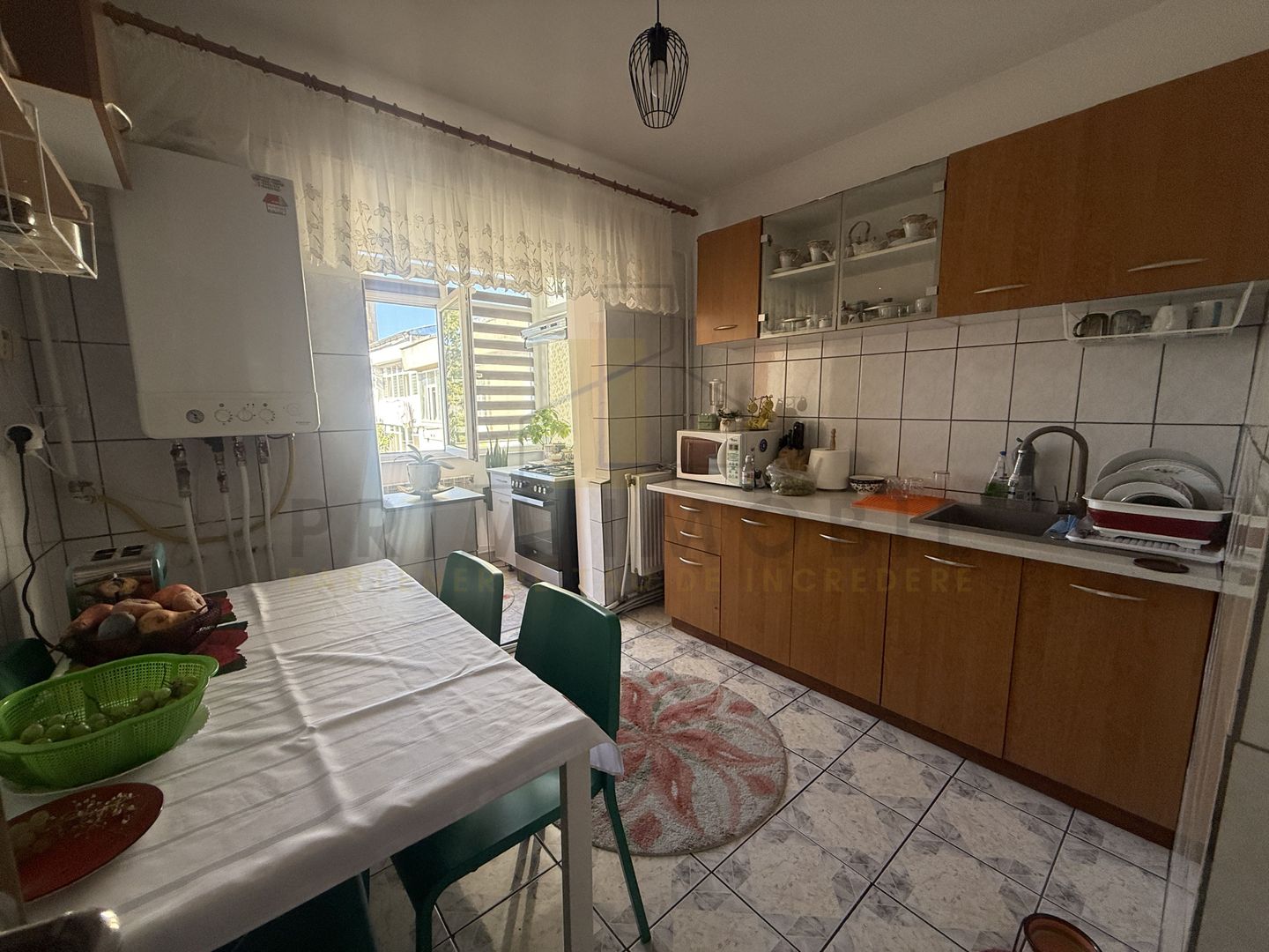 Vanzare Rapida! 3 camere Decomandat, Cug, Biserica Alba - Poză 3