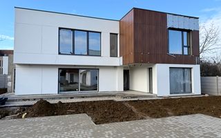 Complex boutique- 2 Vile individuale 6 camere - Poză 1