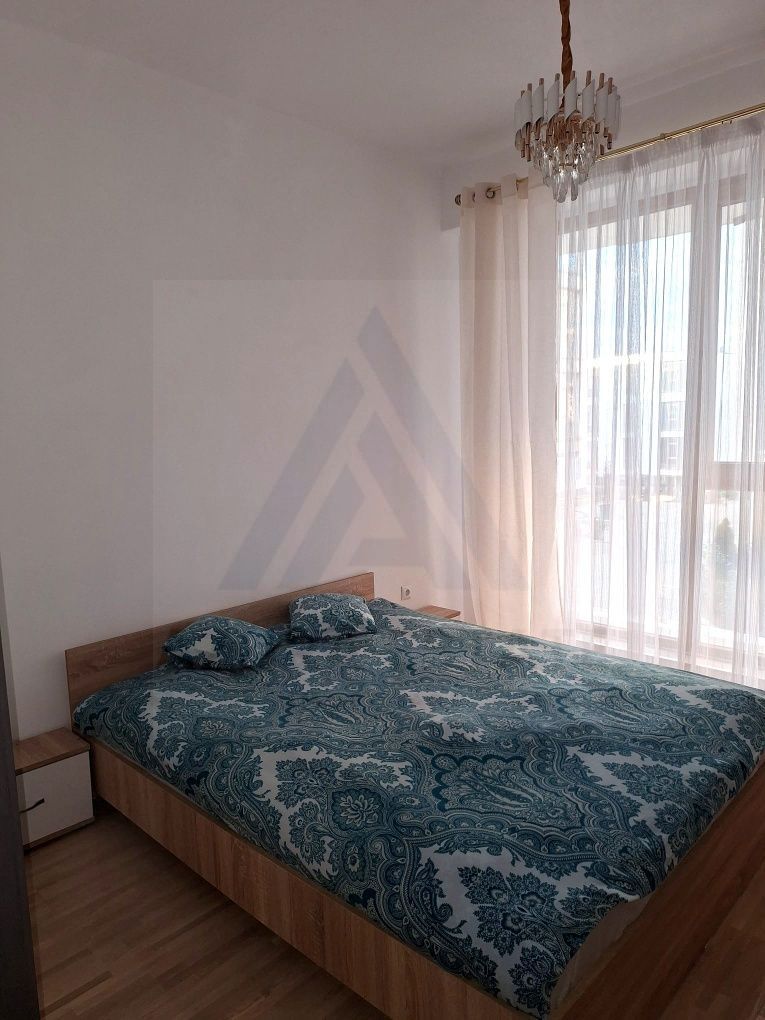 Apartament 3 camere prima închiriere Etaj 1/3 si parcare zona Șelimbăr - Poză 5