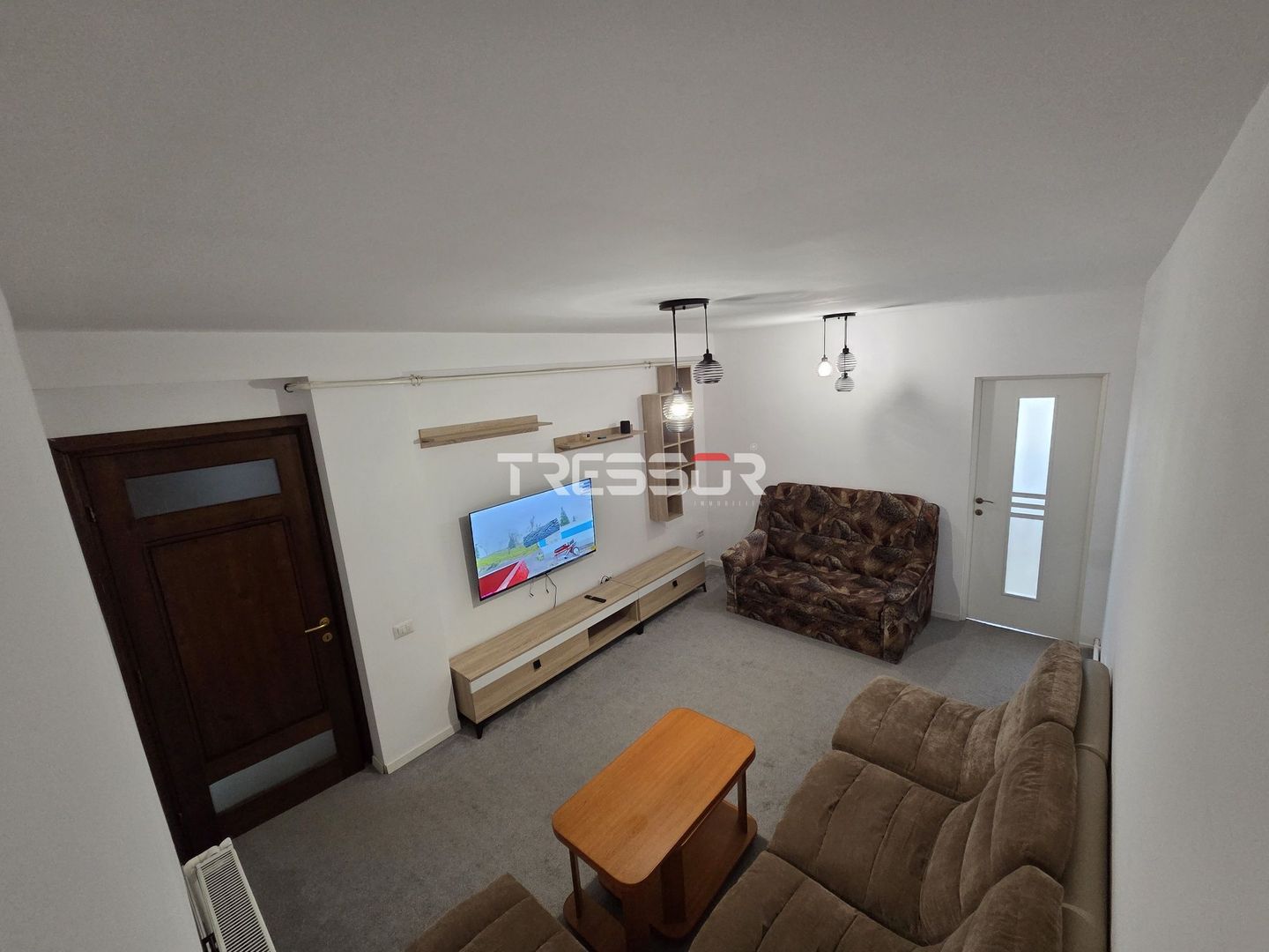 APARTAMENT 3 CAMERE DE ÎNCHIRIAT, BULEVARDUL FERDINAND - Poză 3