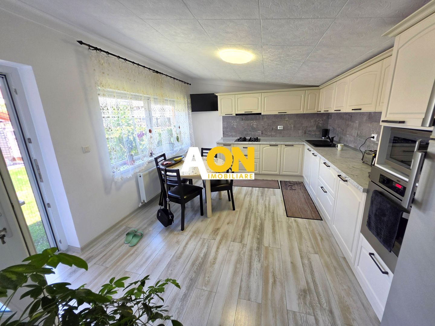 1/2 Duplex, 5 camere, mobilat, utilat, 265 mp teren,  Ampoi 3 - Poză 8