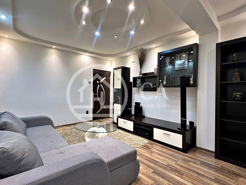 Apartament de vânzare cu 2 camere în zona Rogerius, Oradea - Poză 4