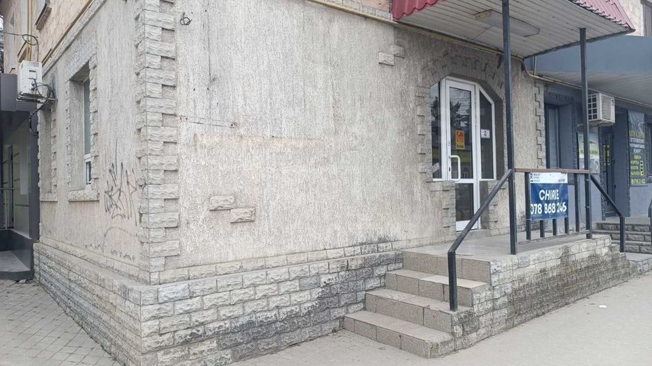 Chirie, spațiu comercial, 30 mp, str. Decebal, Bălți - Poză 1