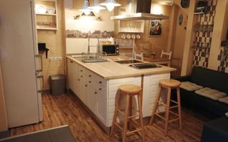 Apartament cu 3 camere | Zona Facultății de Litere - Poză 1