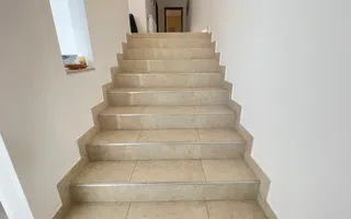 Casa cu teren generos de 750 mp, P+1E in zona Mehala - Poză 14