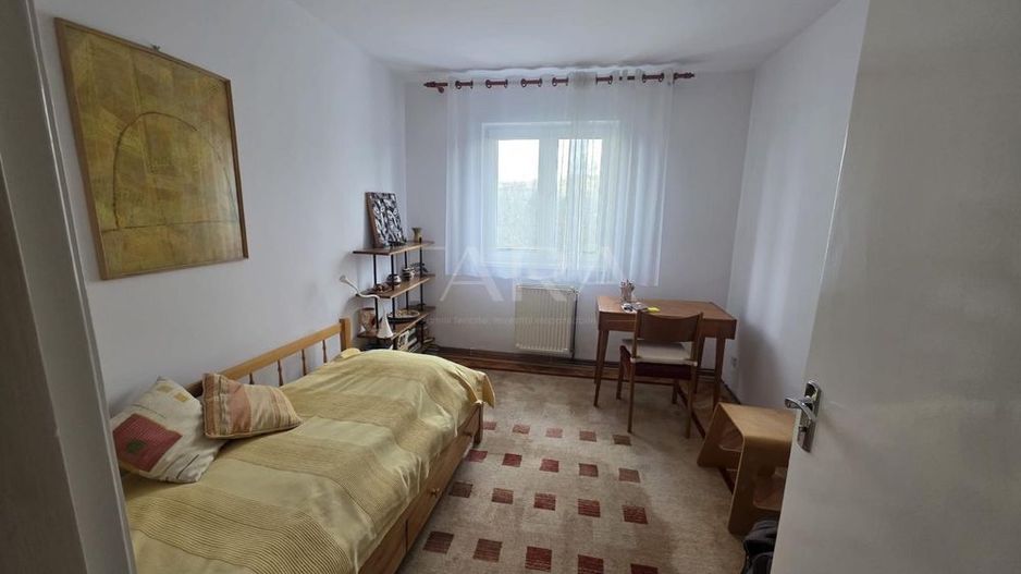 Apartament spațios de vânzare, 80 mp, zona Mănăştur. - Poză 3