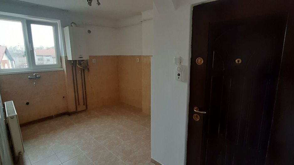 BRASADAS vinde ap 2 cam 38mp etaj 3/3 Lucaciu - Poză 6