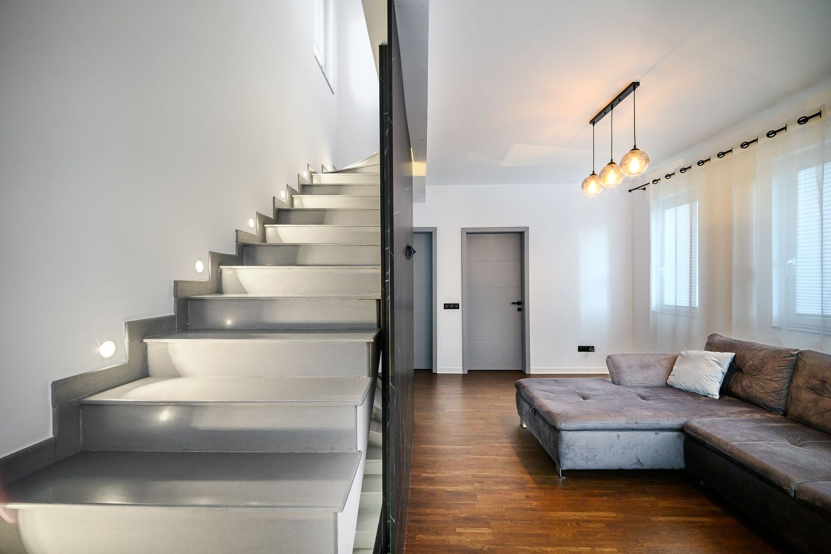 Duplex Superfinisat cu 2 Parcari Buna Ziua - Poză 16