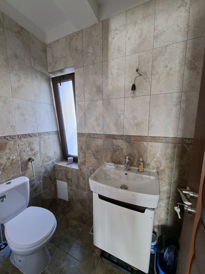 Casa intabulata 5 camere 2 bai si curte generoasa in Bavaria Park - Poză 14