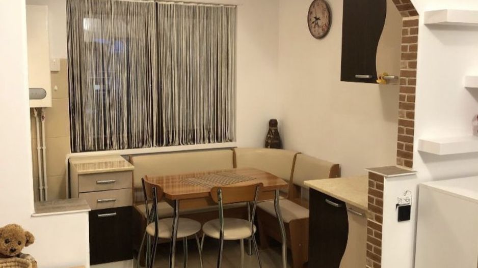 De vanzare apartament 3 camere - Poză 4