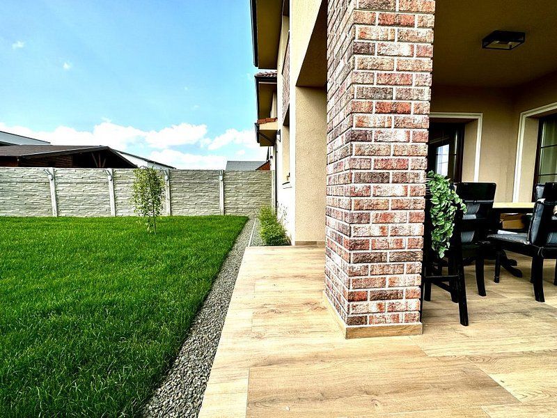 Design modern - casa in Dumbravita - Poză 36