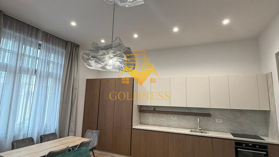 2 camere, Ultracentral, Bvd. Eroilor, Casa de cultura, Parcare - Poză 3