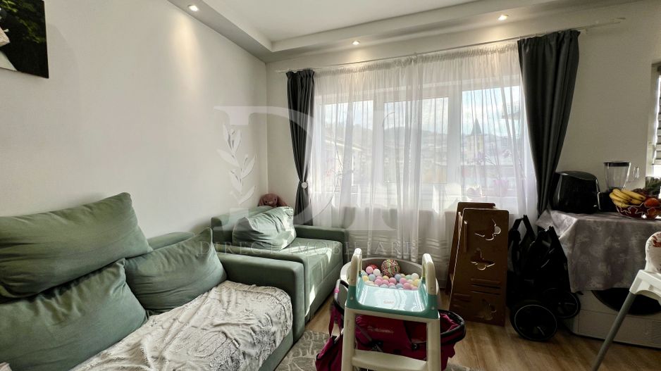 Apartament cu doua camere / Curte / Parcare - Poză 4