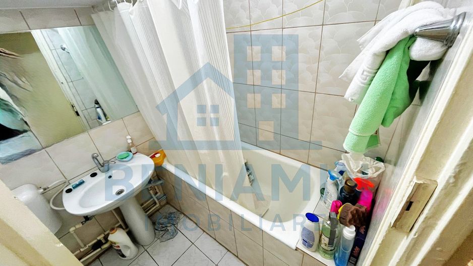 2 Decomandate-Parter+Demisol+Boxa-Ultracentral-Ramada-57mp-Liber - Poză 4