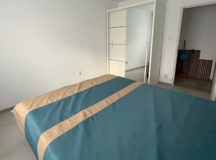 Apartament 2 camere decomandat ,Cetate, zona bulevard - Poză 7