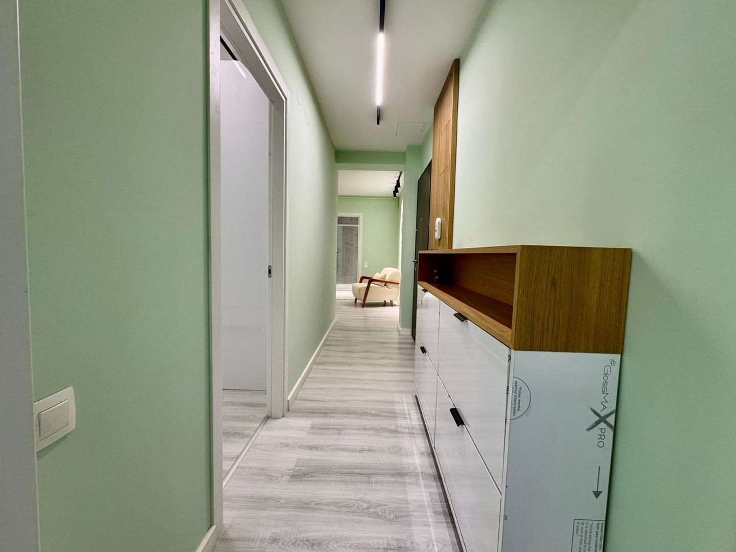 COSMOPOLIS - Apartament cu 3 camere si gradina, mobilat si utilat. - Poză 16