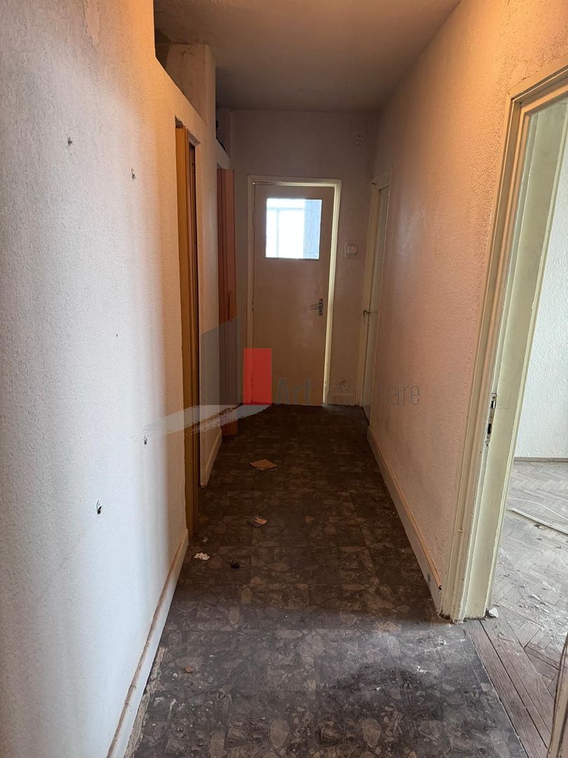 Vânzare apartament 3 camere Piața Progresu - Poză 16