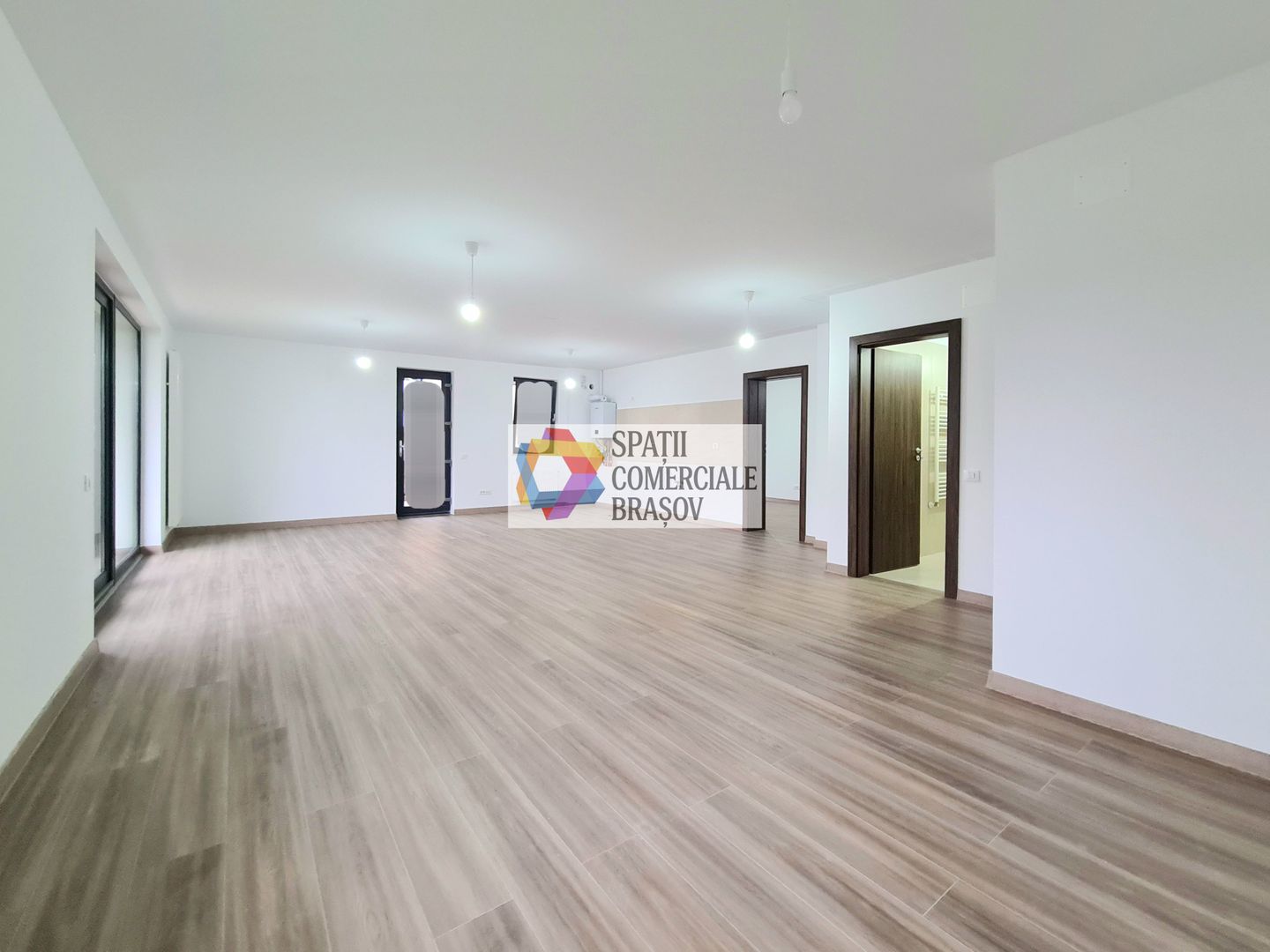 Spatiu comercial de închiriat Brasov - 101 mp # plus-imo.ro - Poză 1