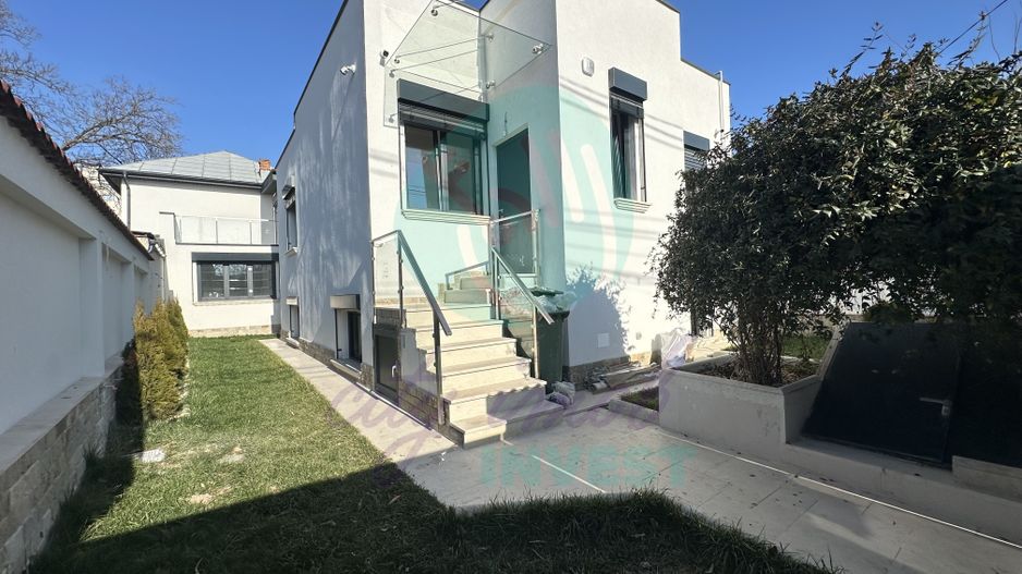 Casa NOU RENOVATA la 5 minute de metrou - Poză 1