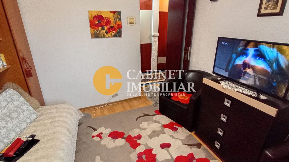 3 camere, decomandat, et.2, bloc '80, Gradinari -Iulius Mall - Poză 1