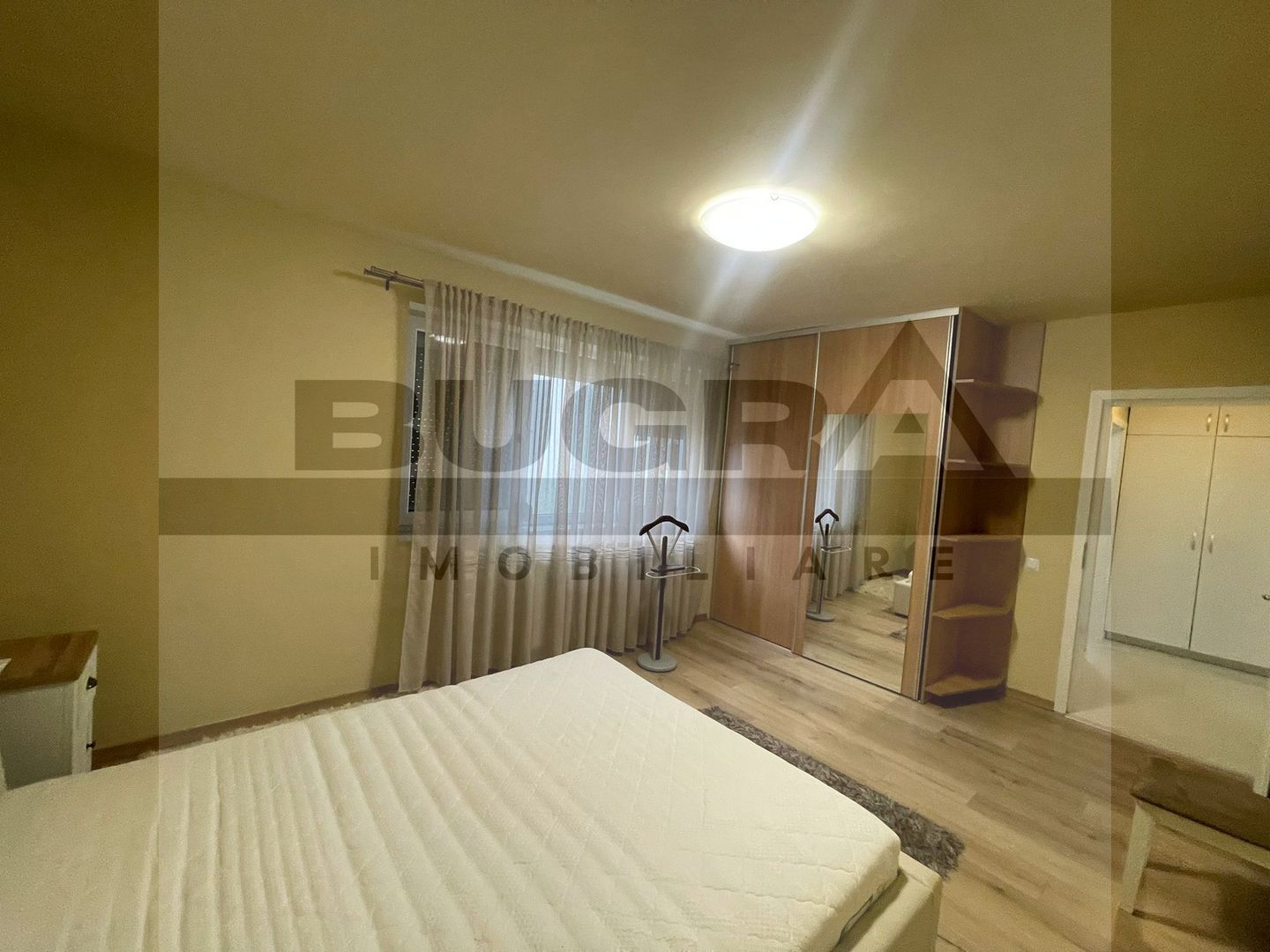 Apartament 4 camere,100mp, curte 120mp, 2 parcari, zona Eugen Ionesco - Poză 5