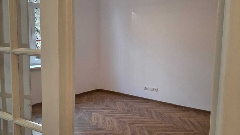 Apartament 2 camere de vânzare, vilă, parter, curte, încălzire în pardoseală - Poză 5