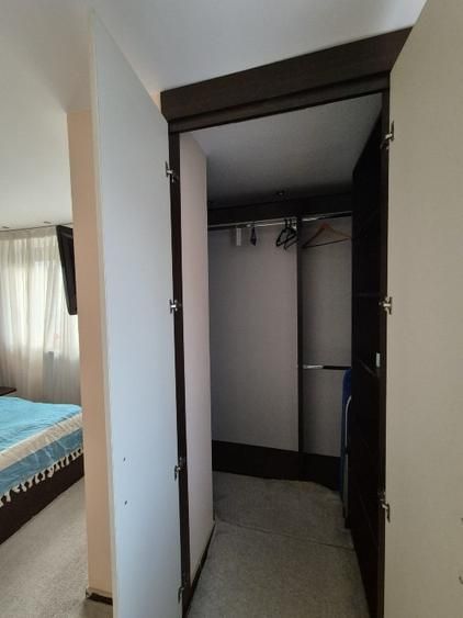 Apartament 3 camere cu parcare – spațios, complet echipat, ideal pentru familie - Poză 8