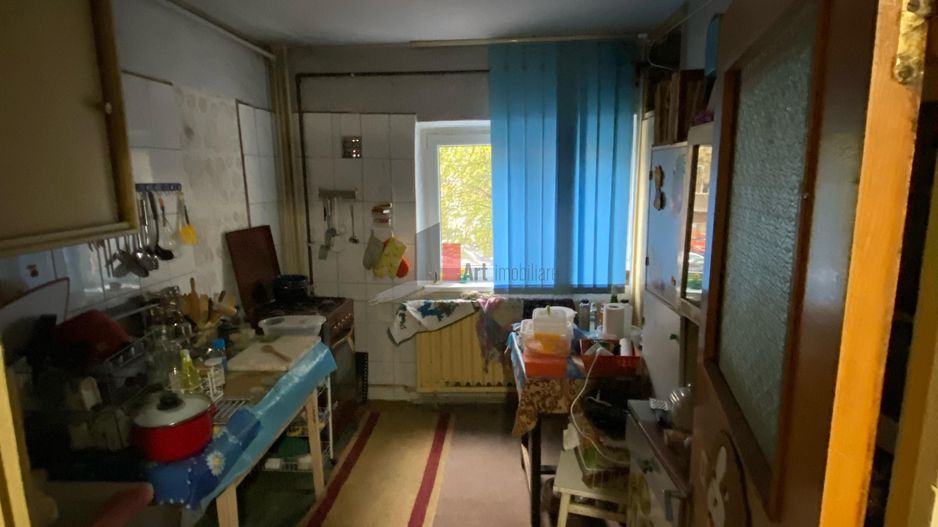 APARTAMENT 3CAMERE FAT FRUMOS - Poză 3