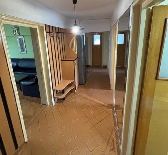 Vânzare Apartament 3 Camere Decomandat Bulevardul Decebal / Piața Alba Iulia - Poză 6