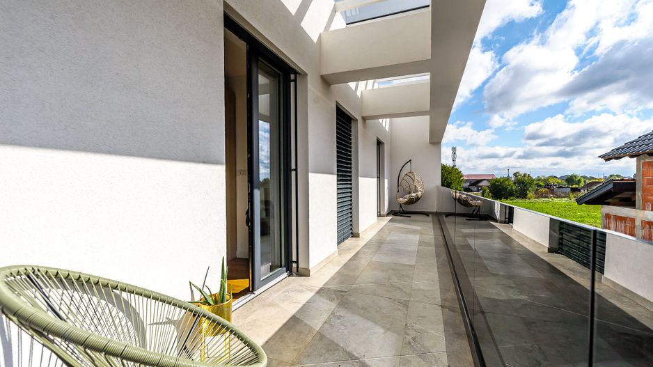 Vilă modernă in Bujac - Poză 11