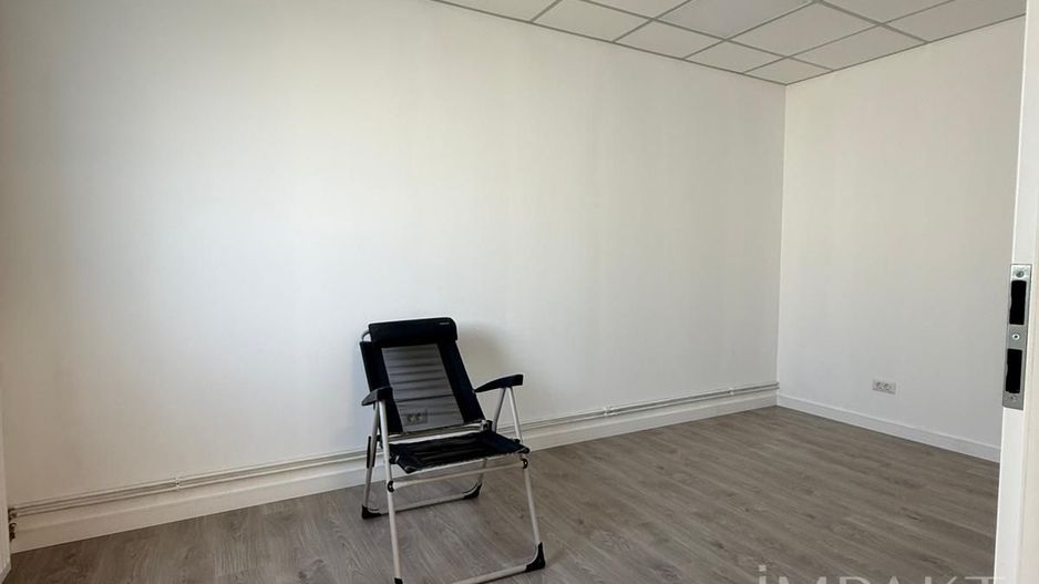 Hala industriala de inchiriat cu acces 2 TIR-uri, în Campenesti! - Poză 9