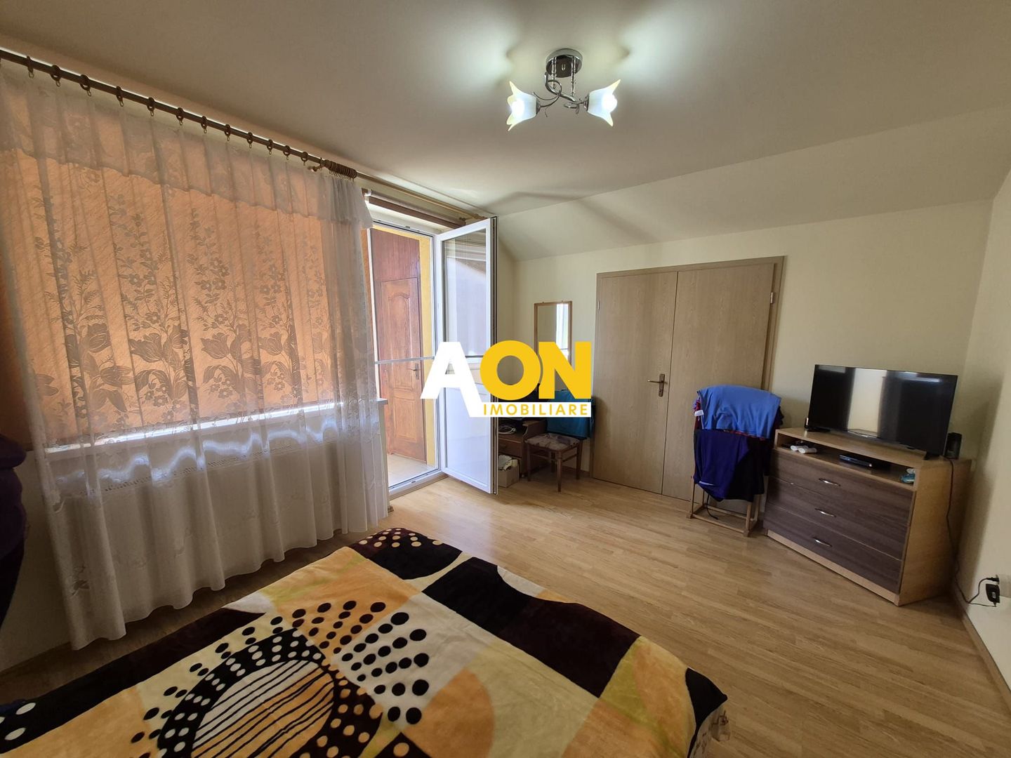 Casa duplex 3 camere, mobilat, 85 mp utili, teren 150 mp, Zona Centru - Poză 12