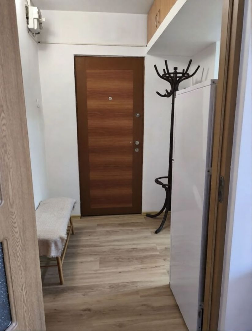 Apartament 2 camere,- Craiovita Noua - Poză 3
