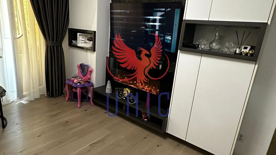 Apartament lux 3 camere Craiovita Noua - Poză 4