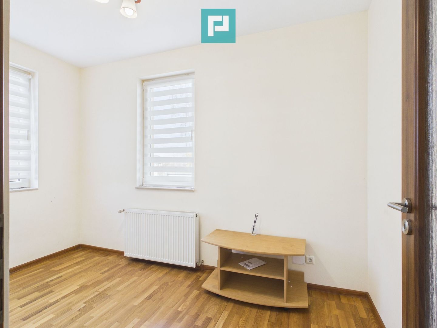 Casă individuală de închiriat – Moșnița Nouă - Poză 11