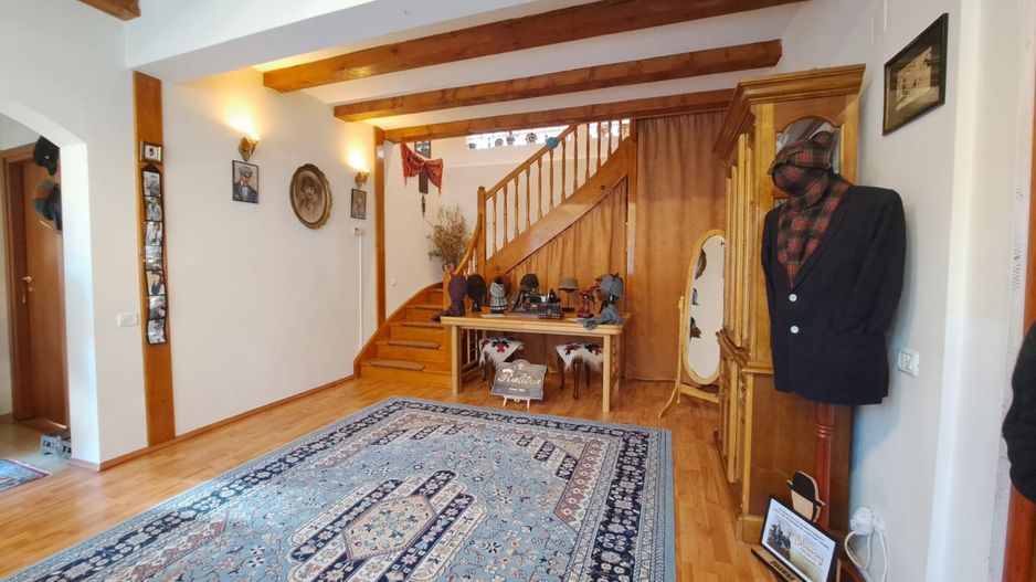 Vila/Pensiune cocheta la munte | Predeal, langa Partia Ski Clabucet - Poză 3