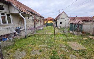 Teren intravilan parcelat, 1621 mp, cu casa demolabila, Barabant - Poză 2