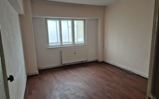 Apartament 2 camere decomandat, central - Poză 3
