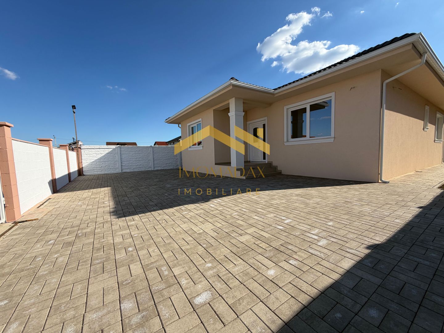 Mosnita Noua-Casa Parter-4 Camere - Poză 2