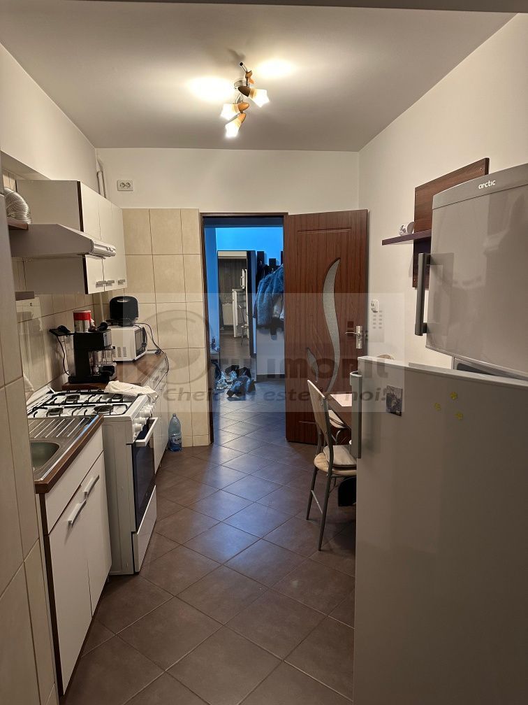 Apartament de vânzare 2 camere etaj 1 Podul de Fier pret 139.499 Euro - Poză 3