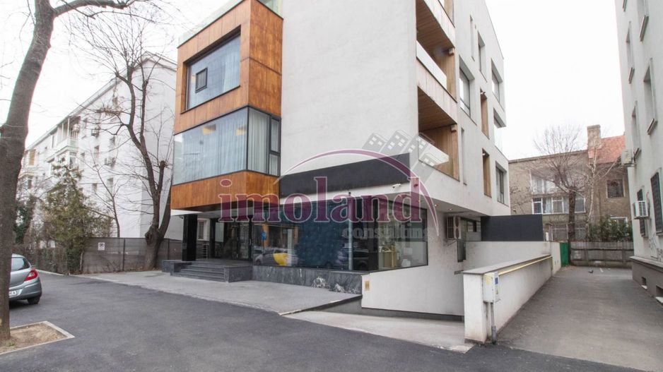Inchiriere Spatiu Comercial/Showroom stradal - Vitrina si terasa - Floreasca - Poză 4